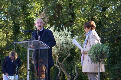 Mgr Fonlupt nous a fait l'honneur et la joie de sa présence.