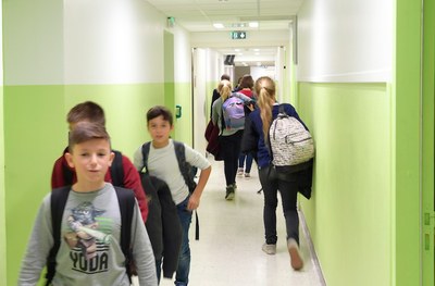 Des couloirs lumineux