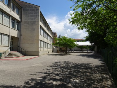 Le collège (vue vers l'Aqueduc)