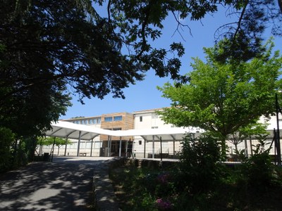 Le collège (partie centrale)